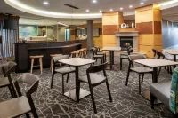 SpringHill Suites Medford - breakfast
