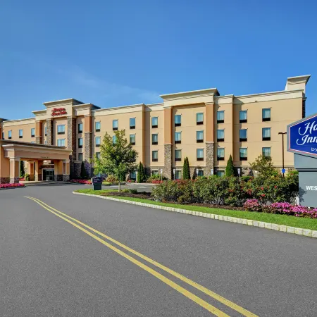 Hampton Inn & Suites Robbinsville