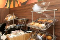 Fairfield Inn & Suites Vernon - Breakfast