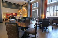 Hampton Inn & Suites Grand Forks - Pools
