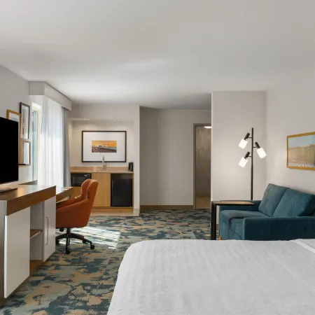 Hampton Inn & Suites Bremerton
