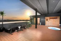 Porta by Ambarrukmo - Infinity Pools