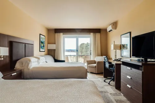 Belfast Harbor Inn - Ocean View