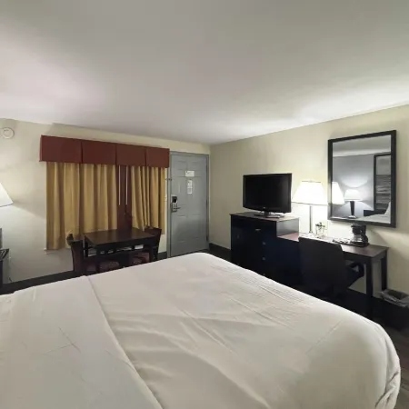 Super 8 by Wyndham Old Saybrook