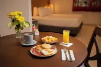 Albrook Inn - parking