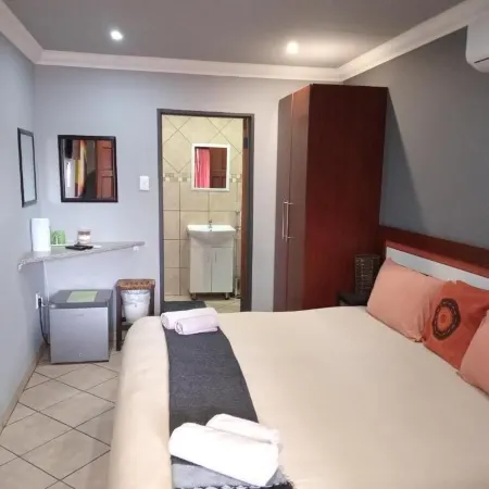 Grand Central Guesthouse