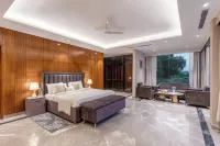ELIVAAS Signature DSG Farm 3BHK with Bar - Villas