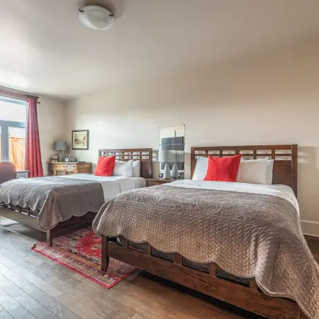 Petit Hôtel - Café Krieghoff Hotels in Quebec City
