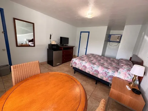 PARK INN - 2-Star
