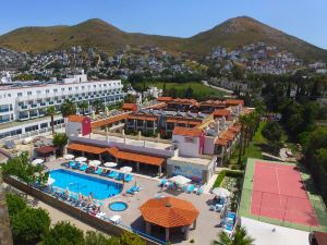 Tiana Beach Resort - All Inclusive