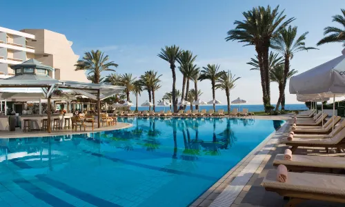 Constantinou Bros Pioneer Beach Hotel