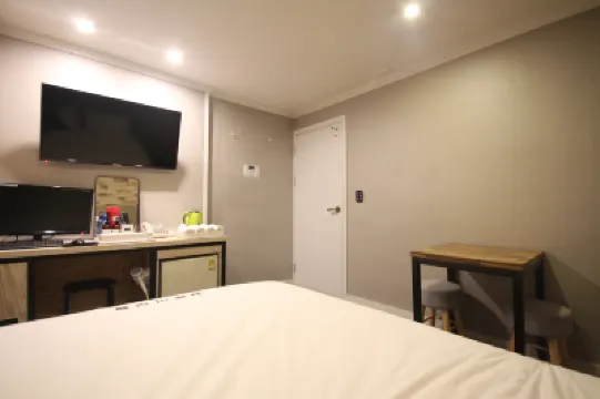 釜山沙象伊魯亞飯店 Apple Outlet附近的飯店