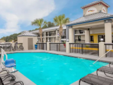 Baymont by Wyndham Covington Hotels in Covington