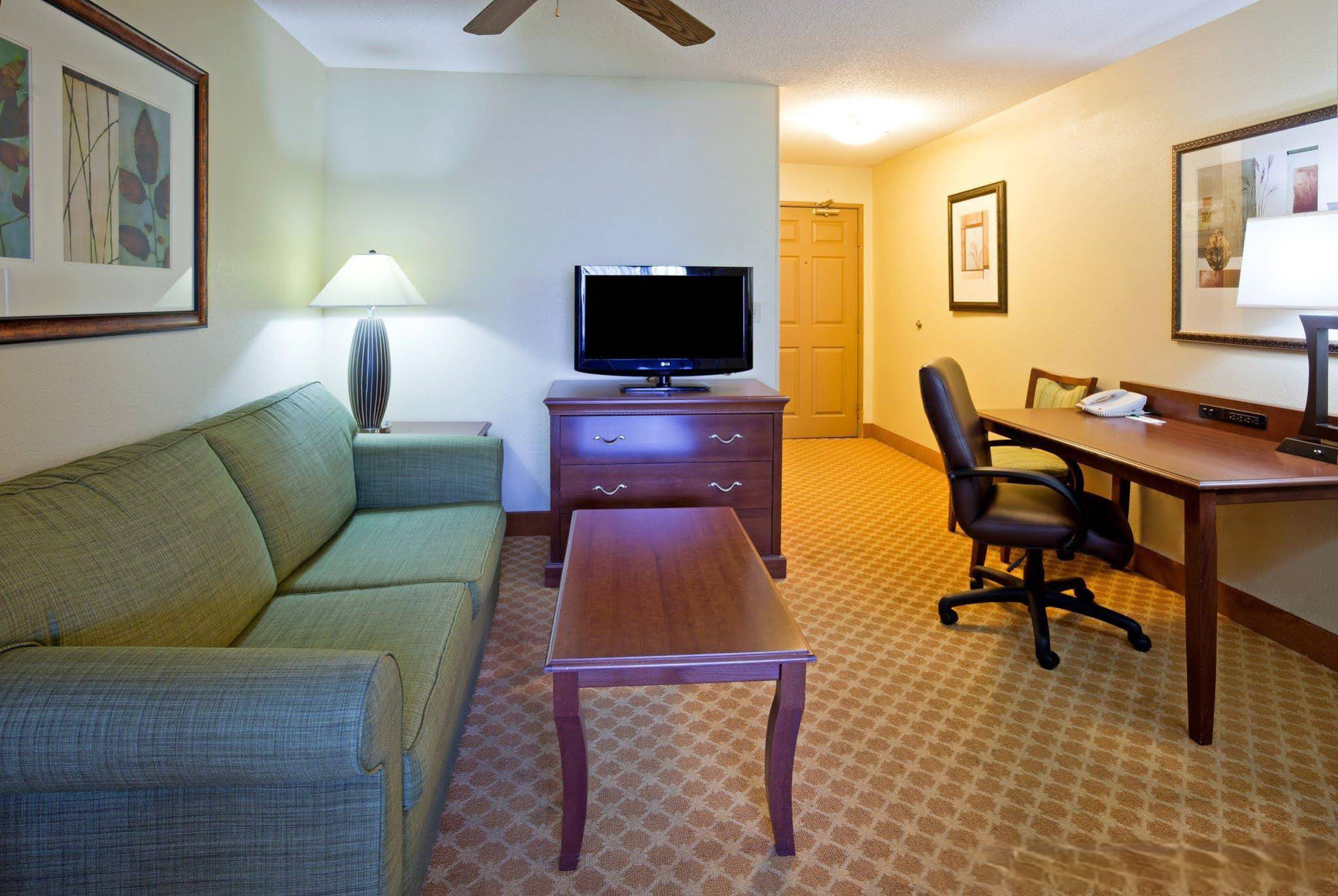 Country Inn & Suites by Radisson, Rochester, MN