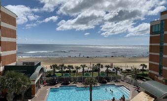 Holiday Inn & Suites Virginia Beach - North Beach