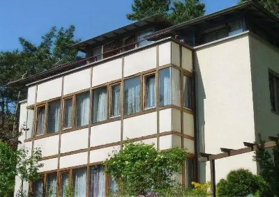 Pension Hellerau Hotels near Fontane Center