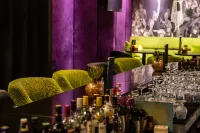 Van der Valk Hotel 's-Hertogenbosch – Vught - bars