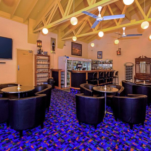 Hotel bar and lounge accommodation in Esperance, Western Australia