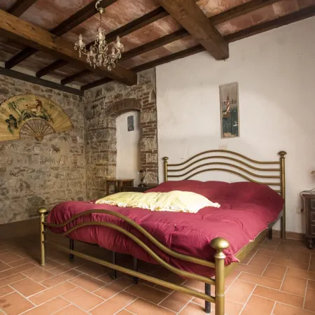 Rustic Tuscan Style Apartment