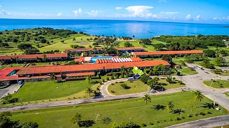 Gran Caribe Rancho Luna All Inclusive Отели рядом с Аэропорт Кинфуегос