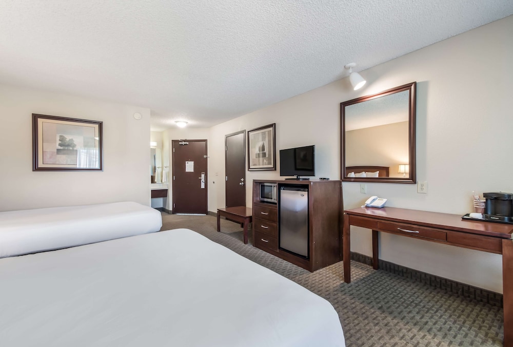 Red Lion Inn & Suites Vancouver