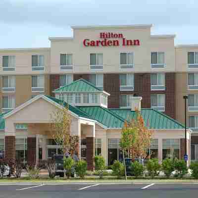 Hilton Garden Inn Naperville/Warrenville Hotel Exterior