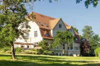 Gutshaus Barkow Hotels in 