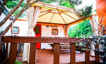 Andong Pirate Ship Pension