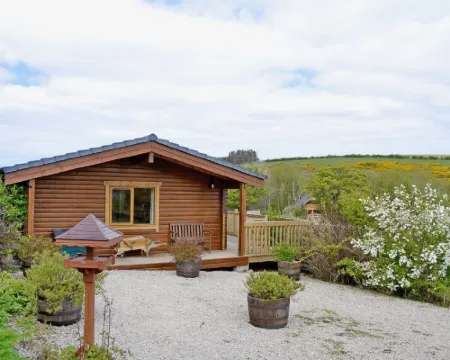 Bonnie View Lodge Hotels in Huntly