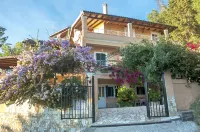 Holiday Studio Apartment Tonia - Pelekas Beach, Corfu