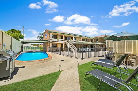 Golden Beach Motor Inn, Caloundra Отели в г. Калаундра