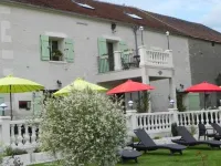 Le Petit Domaine de Bois Avril Hotels in Clamecy