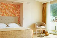 Mirage World Hotel - All Inclusive Hotels near Ruby