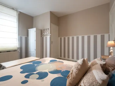 Memories Отели в г. Комин-Варнетон