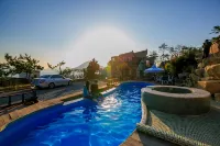 Geojedo Santa Monica Pension