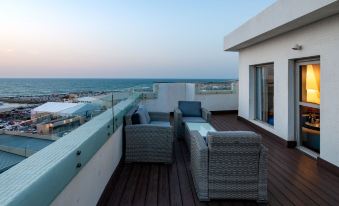 Play Seaport Suite Hotel TLV