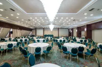 Holiday Inn Skopje Hotels in Chair
