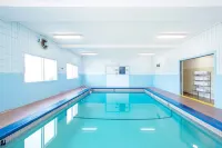 Sandman Hotel Cranbrook - Pools