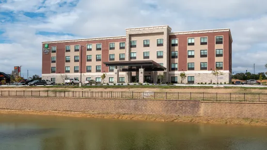 Holiday Inn Express & Suites Wentzville ST Louis West