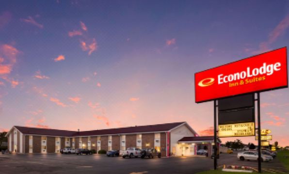 Econo Lodge Inn & Suites