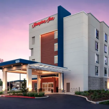 Hampton Inn by Hilton Bellingham Airport