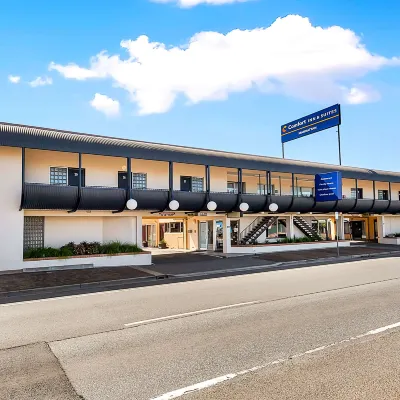 كومفرت إن آند سويتس مانهاتان Hotels near فايل بارك