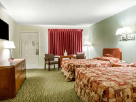 Rodeway Inn Hotels in Groton