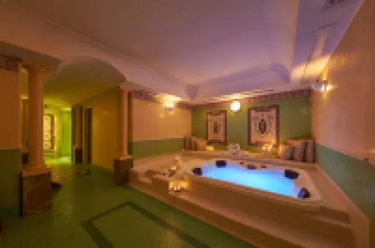 Sina Bernini Bristol, Autograph Collection