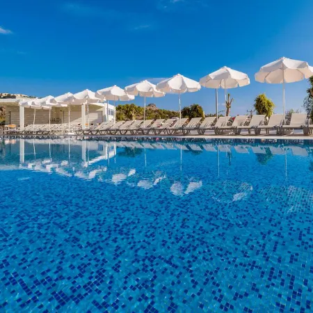 Lindos White Hotel & Suites