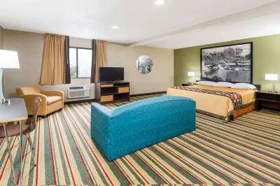Super 8 by Wyndham Bloomington Các khách sạn ở Bloomington