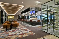 Sheraton Laval Hotel - bar