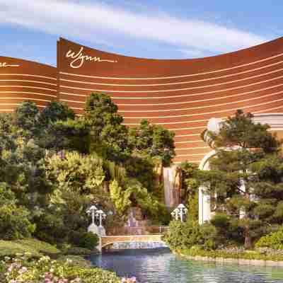 Encore Las Vegas Hotel Exterior