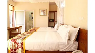 Prinias Hotel Hotels near J . okwaro business park