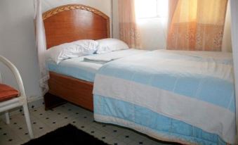 Siaya White Hotel